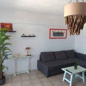 Acogedor Con Vistas Al Mar Apartamento